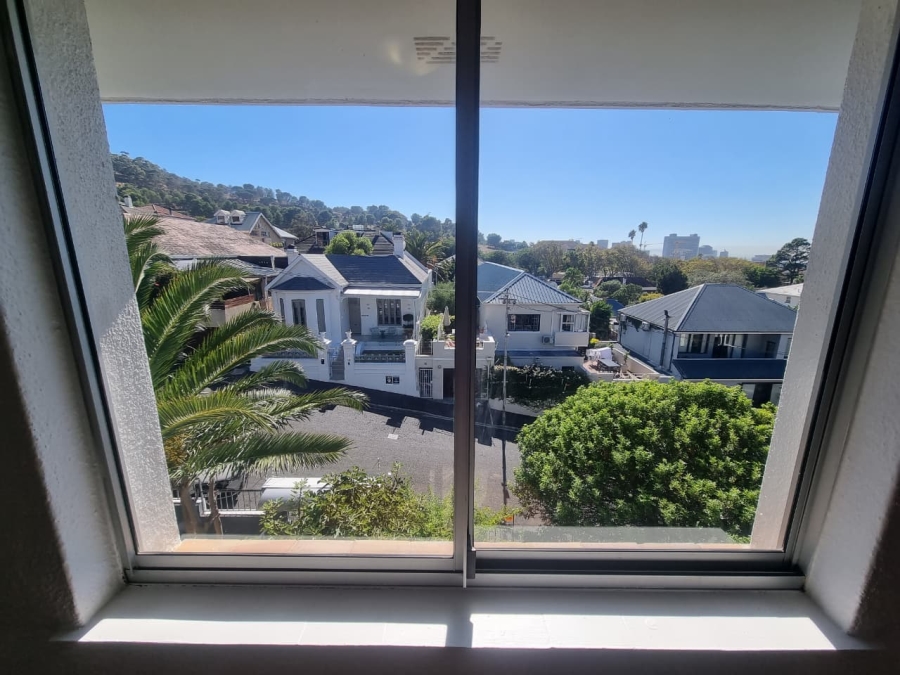 To Let 2 Bedroom Property for Rent in Tamboerskloof Western Cape